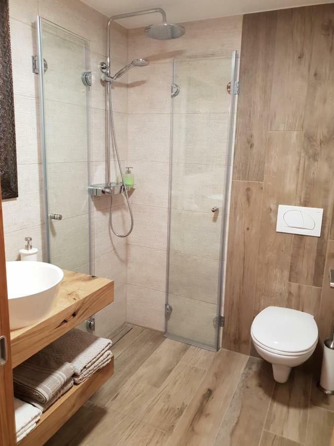 Holiday House Red Deer ゴレンスカ地方 エクステリア 写真