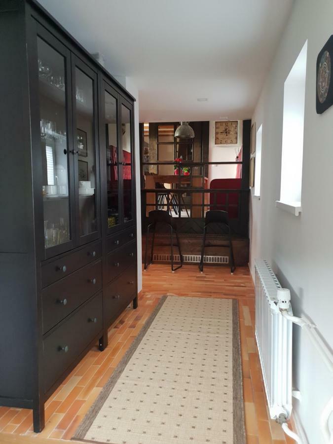 Holiday House Red Deer ゴレンスカ地方 エクステリア 写真